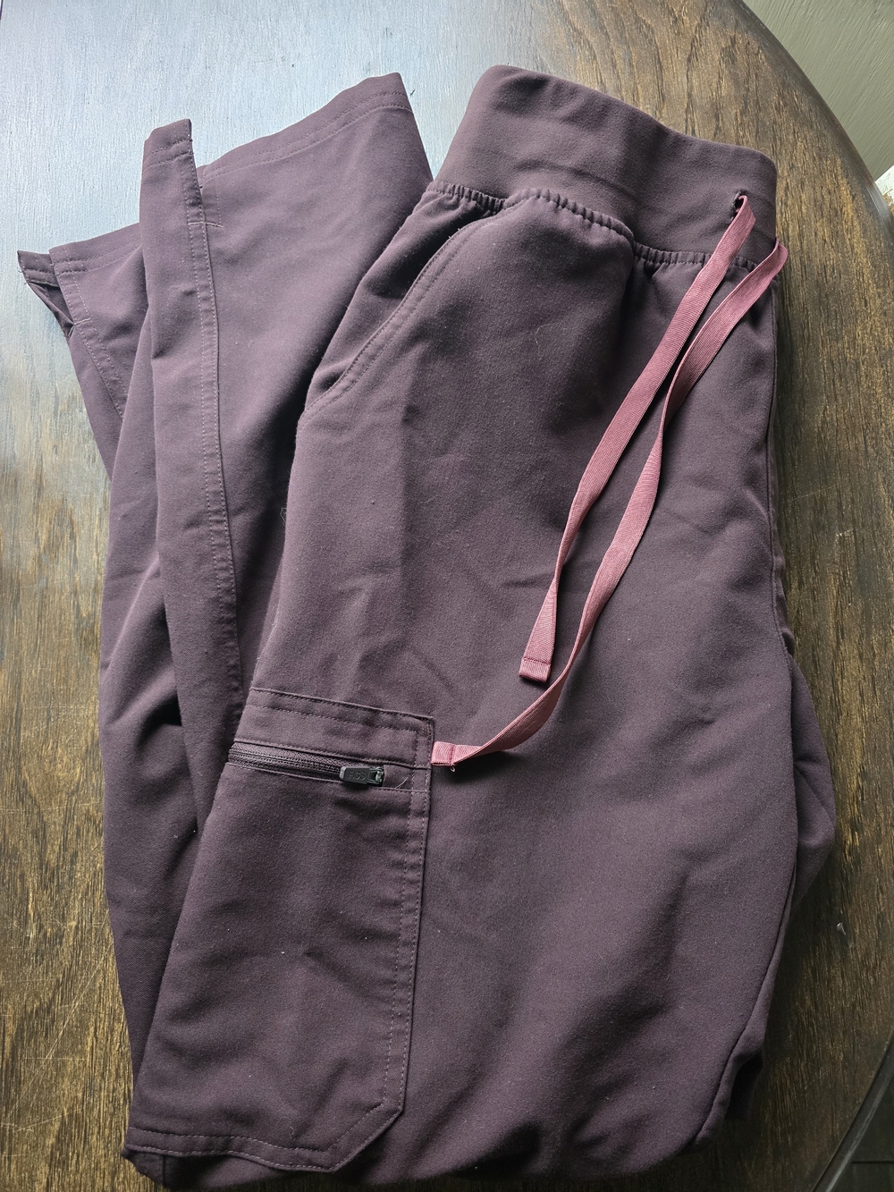 FIGS Yola Scrub Pants in Brown (Size Small)